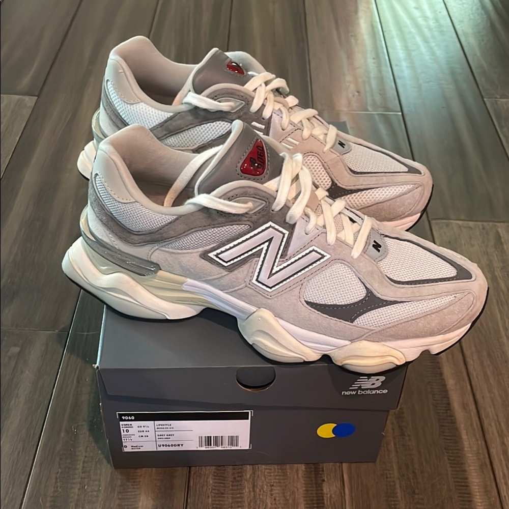 New Balance 9060 Men's Gray White Athletic Sneakers